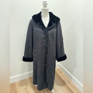 EUC Women’s Utex Design Elegant Black Warm Hooded Trench Coat  Med